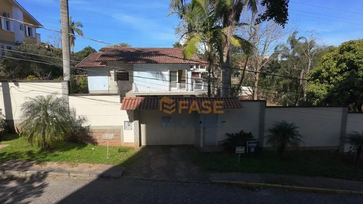 Foto 1 de Casa com 3 quartos à venda, 924m2 em São Luiz, Criciuma - SC