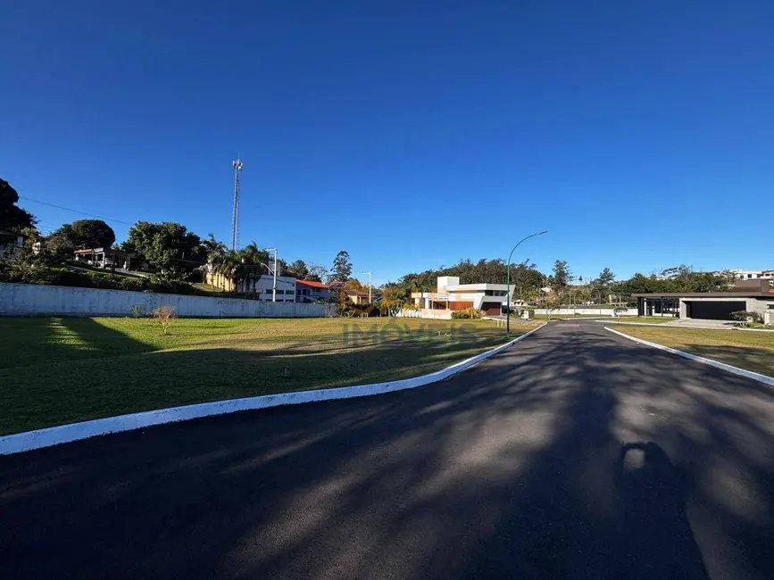 Foto 1 de Terreno / Lote à venda, 634m2 em São Simão, Criciuma - SC