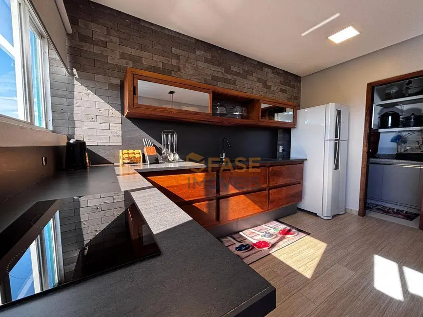 Apartamento com 2 quartos à venda, 85m2 em Universitário, Criciuma - SC - imagem 6 Foto 6 de Apartamento com 2 quartos à venda, 85m2 em Universitário, Criciuma - SC