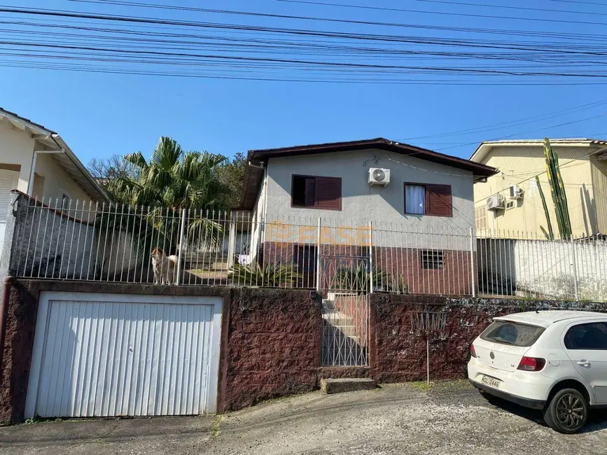 Foto 1 de Casa com 2 quartos à venda, 364m2 em Ana Maria, Criciuma - SC