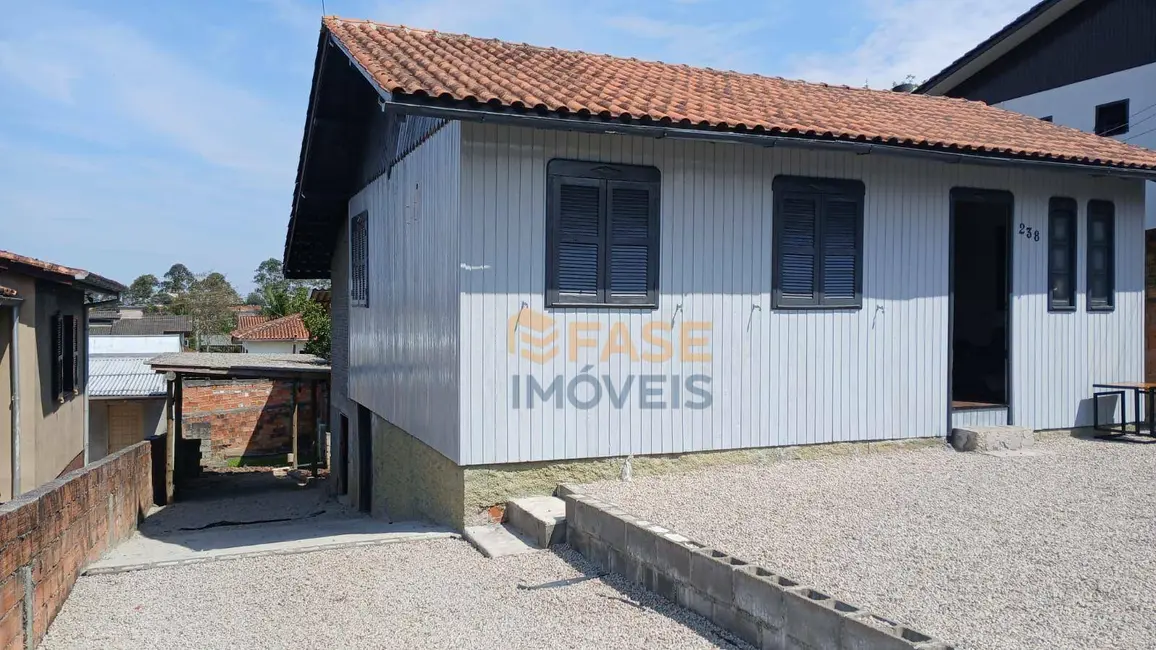 Foto 2 de Casa com 2 quartos à venda, 336m2 em Laranjinha, Criciuma - SC