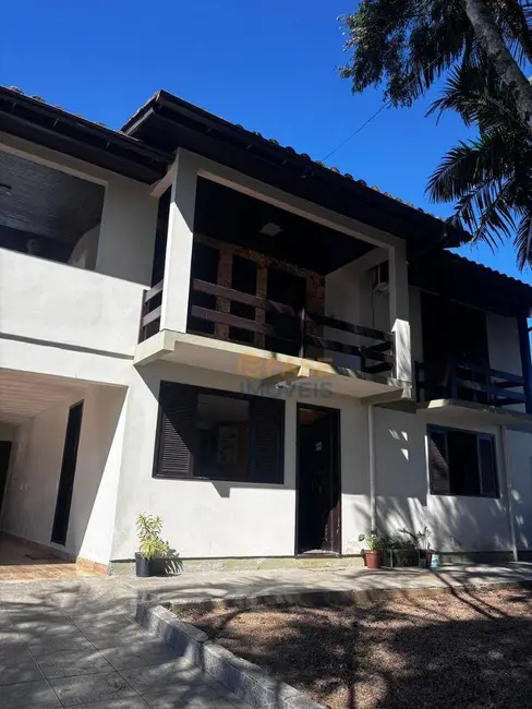 Foto 3 de Casa com 4 quartos à venda, 400m2 em Rio Maina, Criciuma - SC