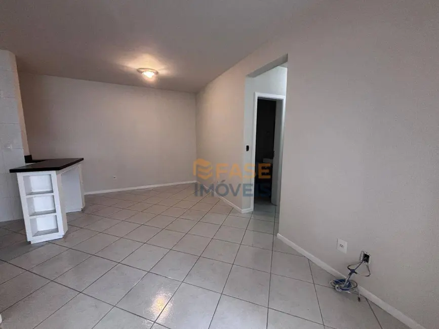 Foto 5 de Apartamento com 3 quartos à venda, 79m2 em Centro, Criciuma - SC