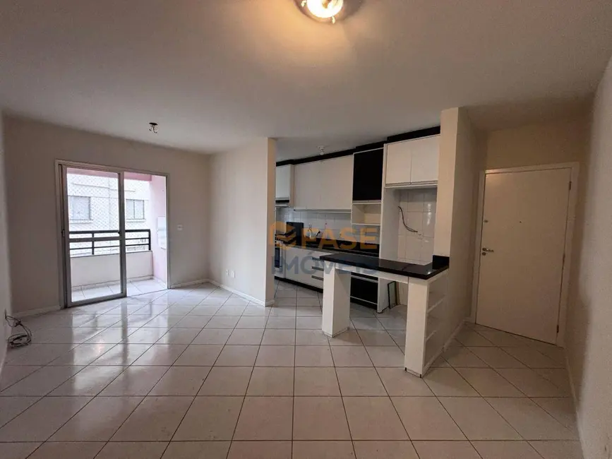 Foto 1 de Apartamento com 3 quartos à venda, 79m2 em Centro, Criciuma - SC