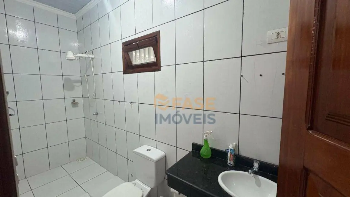 Casa com 3 quartos à venda, 640m2 em Águas Lindas, Ananindeua - PA - imagem 8 Foto 8 de Casa com 3 quartos à venda, 640m2 em Águas Lindas, Ananindeua - PA