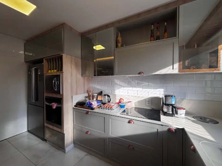 Foto 9 de Cobertura com 3 quartos à venda, 329m2 em Pio Corrêa, Criciuma - SC