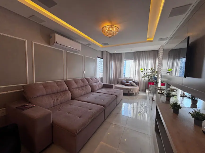 Foto 2 de Cobertura com 3 quartos à venda, 329m2 em Pio Corrêa, Criciuma - SC