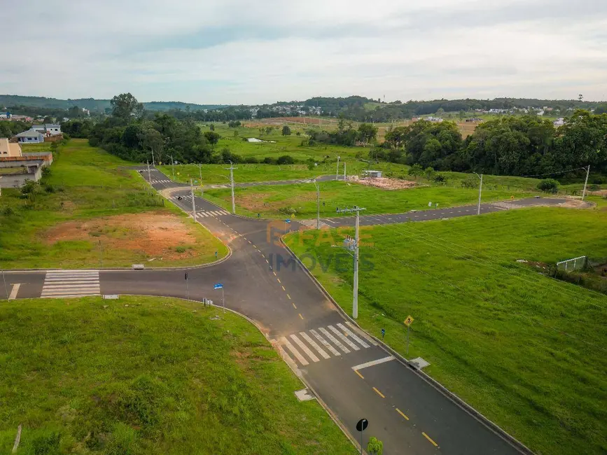 Foto 1 de Terreno / Lote à venda, 376m2 em Primeira Linha, Criciuma - SC