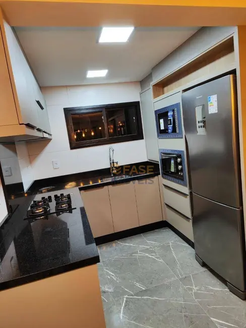 Casa com 2 quartos à venda, 465m2 em Cristo Redentor, Criciuma - SC - imagem 2 Foto 2 de Casa com 2 quartos à venda, 465m2 em Cristo Redentor, Criciuma - SC