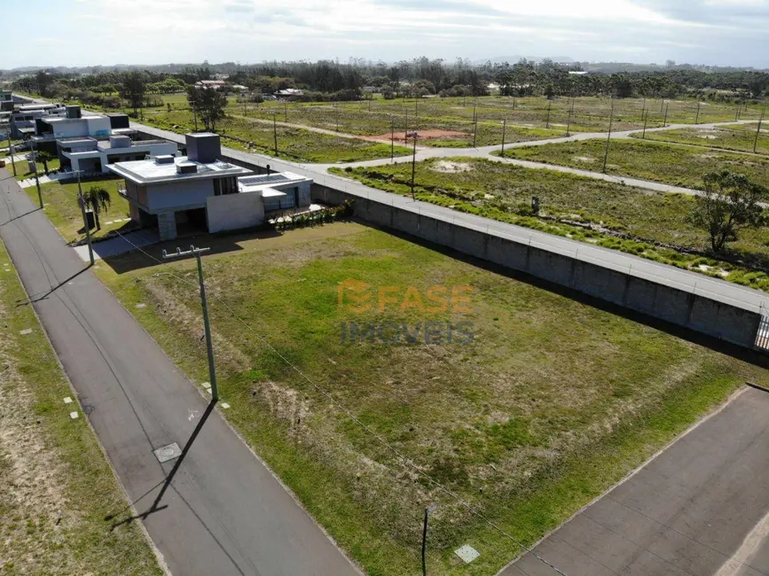 Foto 1 de Terreno / Lote à venda, 434m2 em Balneario Rincao - SC
