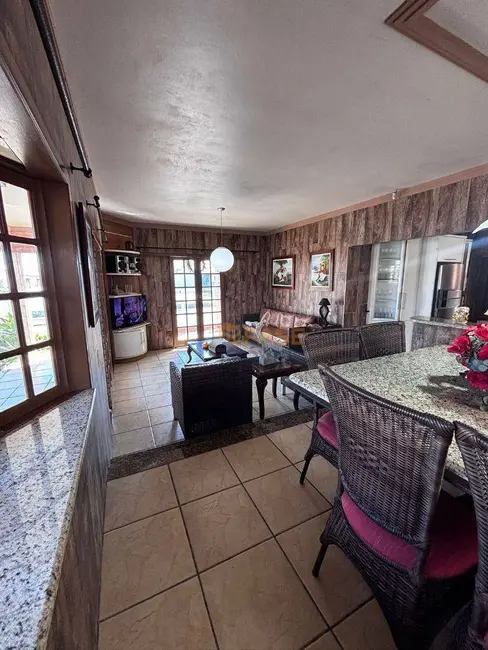 Casa com 3 quartos à venda, 438m2 em Balneario Rincao - SC - imagem 6 Foto 6 de Casa com 3 quartos à venda, 438m2 em Balneario Rincao - SC