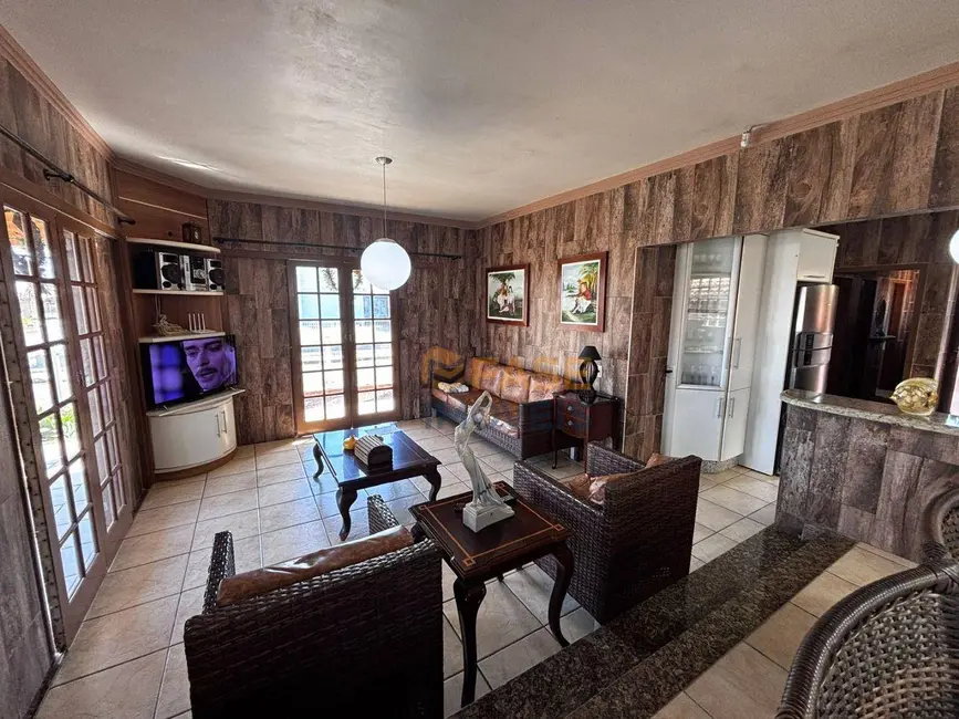 Casa com 3 quartos à venda, 438m2 em Balneario Rincao - SC - imagem 5 Foto 5 de Casa com 3 quartos à venda, 438m2 em Balneario Rincao - SC