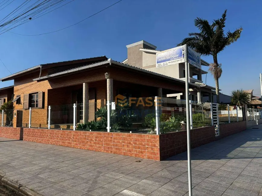Casa com 3 quartos à venda, 438m2 em Balneario Rincao - SC - imagem 2 Foto 2 de Casa com 3 quartos à venda, 438m2 em Balneario Rincao - SC
