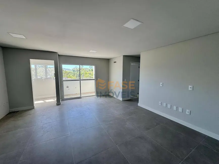 Foto 4 de Apartamento com 2 quartos à venda, 63m2 em Vila Zuleima, Criciuma - SC