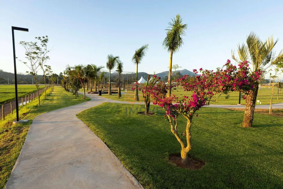 Foto 9 de Terreno / Lote à venda, 260m2 em Tijucas - SC