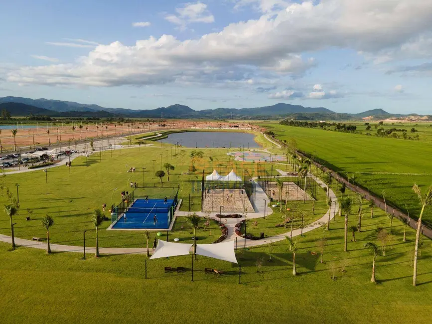 Foto 2 de Terreno / Lote à venda, 260m2 em Tijucas - SC