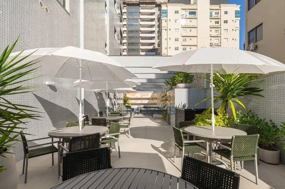 Apartamento com 3 quartos à venda, 123m2 em Meia Praia, Itapema - SC - imagem 4 Foto 4 de Apartamento com 3 quartos à venda, 123m2 em Meia Praia, Itapema - SC