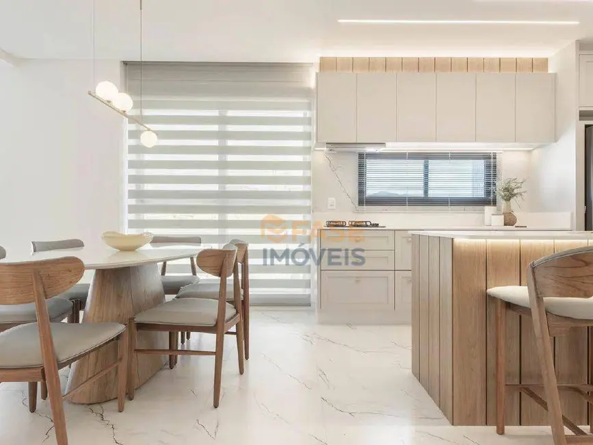 Foto 5 de Apartamento com 3 quartos à venda, 114m2 em Meia Praia, Itapema - SC
