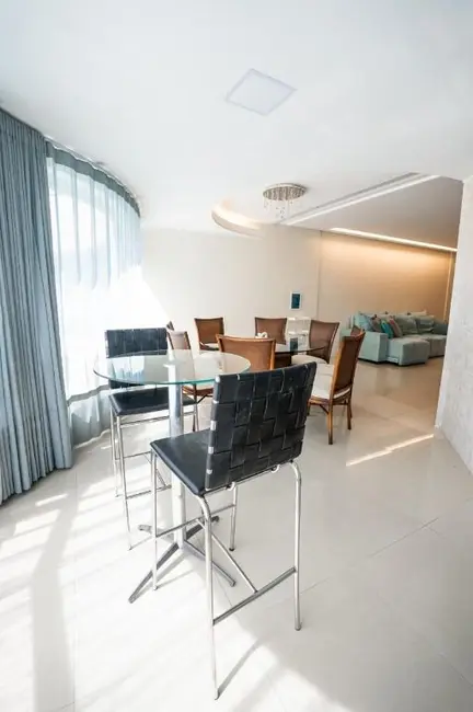 Apartamento com 3 quartos à venda, 100m2 em Centro, Balneario Camboriu - SC - imagem 4 Foto 4 de Apartamento com 3 quartos à venda, 100m2 em Centro, Balneario Camboriu - SC