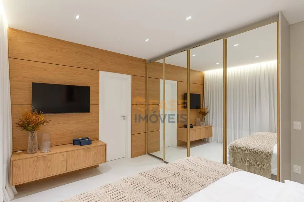 Foto 9 de Apartamento com 3 quartos à venda, 123m2 em Meia Praia, Itapema - SC