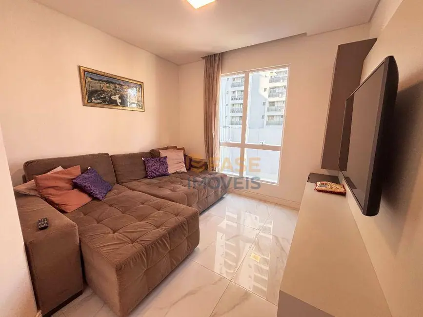 Apartamento com 2 quartos à venda, 84m2 em Meia Praia, Itapema - SC - imagem 9 Foto 9 de Apartamento com 2 quartos à venda, 84m2 em Meia Praia, Itapema - SC