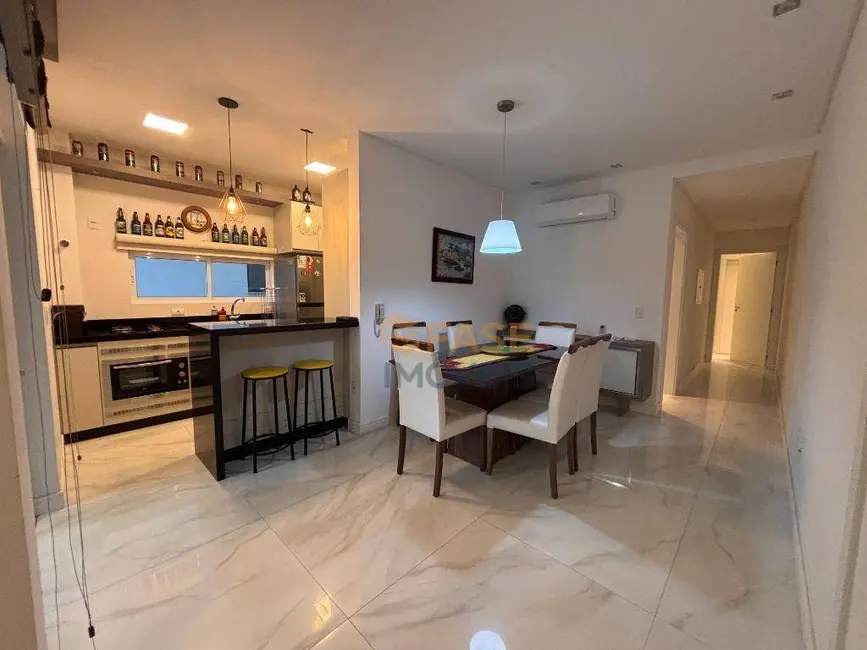 Foto 1 de Apartamento com 2 quartos à venda, 84m2 em Meia Praia, Itapema - SC