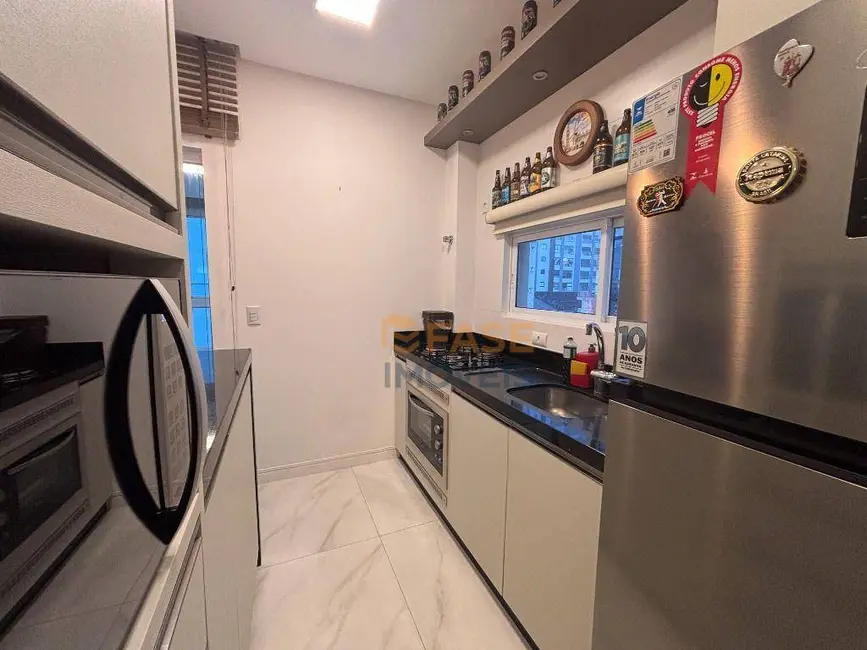 Foto 7 de Apartamento com 2 quartos à venda, 84m2 em Meia Praia, Itapema - SC