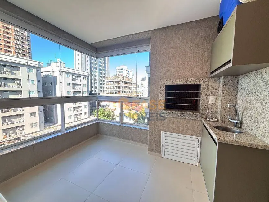 Apartamento com 2 quartos à venda, 84m2 em Meia Praia, Itapema - SC - imagem 1 Foto 1 de Apartamento com 2 quartos à venda, 84m2 em Meia Praia, Itapema - SC