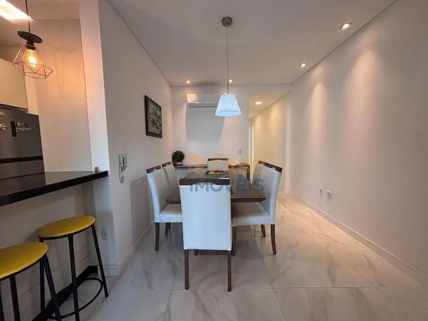 Apartamento com 2 quartos à venda, 84m2 em Meia Praia, Itapema - SC - imagem 4 Foto 4 de Apartamento com 2 quartos à venda, 84m2 em Meia Praia, Itapema - SC