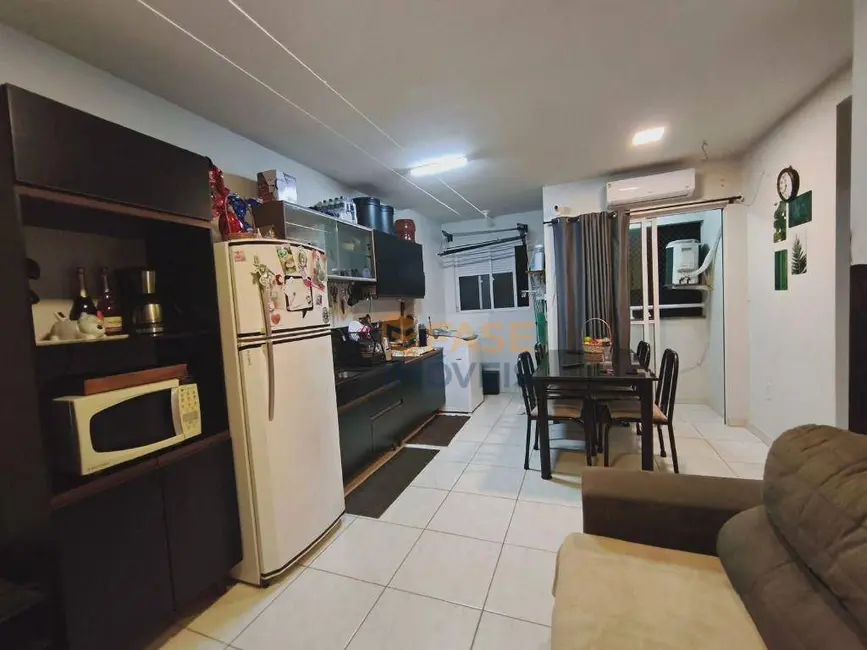Foto 4 de Apartamento com 2 quartos à venda, 60m2 em Santa Augusta, Criciuma - SC