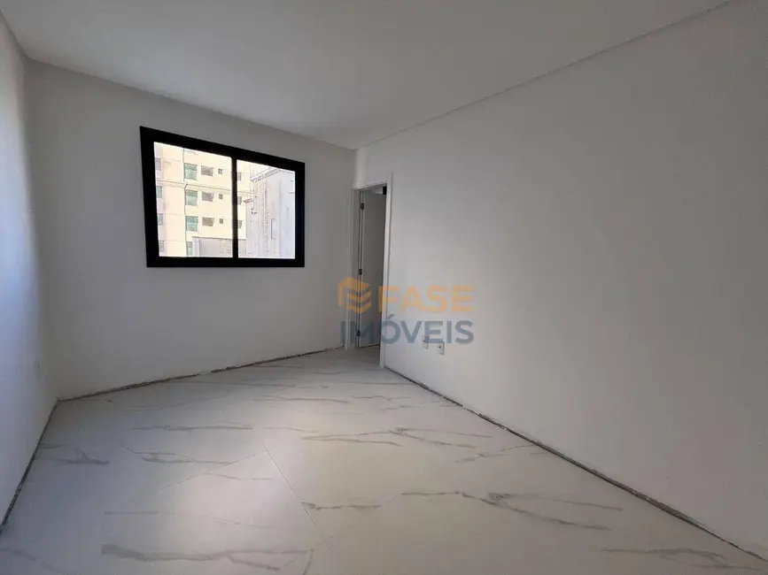 Foto 7 de Apartamento com 4 quartos à venda, 130m2 em Itapema - SC