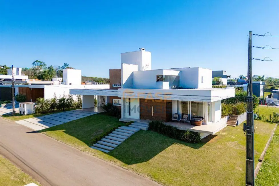Casa de Condomínio com 4 quartos à venda, 806m2 em Primeira Linha, Criciuma - SC - imagem 1 Foto 1 de Casa de Condomínio com 4 quartos à venda, 806m2 em Primeira Linha, Criciuma - SC