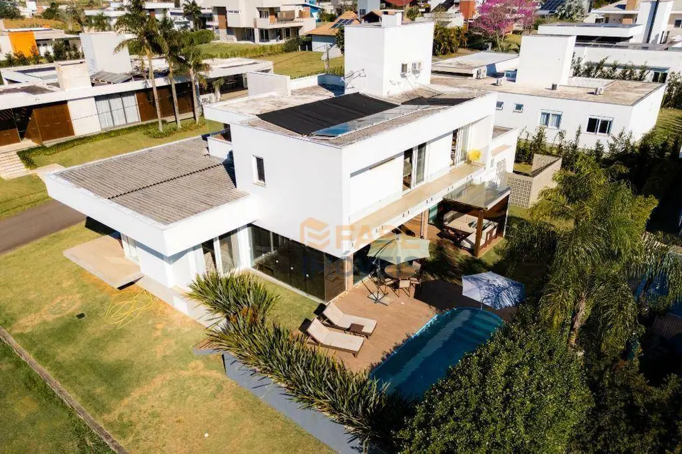 Casa de Condomínio com 4 quartos à venda, 806m2 em Primeira Linha, Criciuma - SC - imagem 3 Foto 3 de Casa de Condomínio com 4 quartos à venda, 806m2 em Primeira Linha, Criciuma - SC