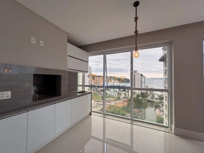 Foto 4 de Apartamento com 3 quartos à venda, 149m2 em Centro, Itapema - SC