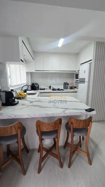 Foto 3 de Apartamento com 2 quartos à venda, 70m2 em Centro, Itapema - SC