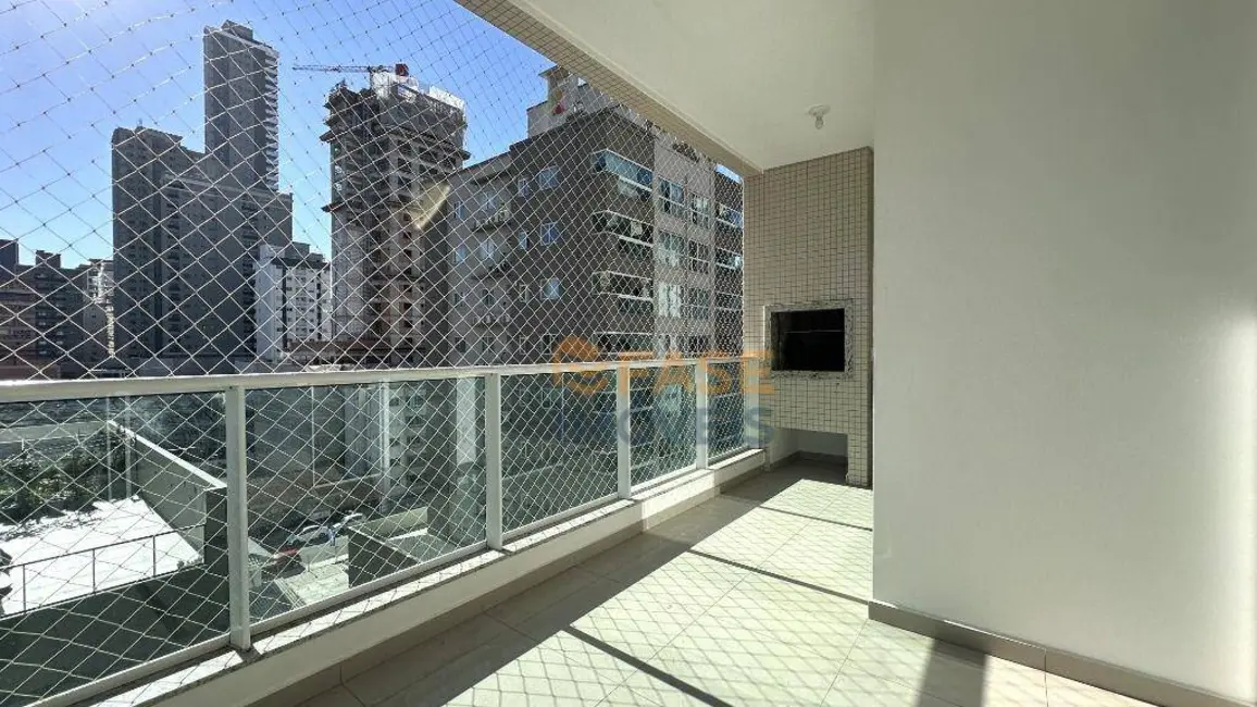 Foto 5 de Apartamento com 3 quartos à venda, 110m2 em Meia Praia, Itapema - SC