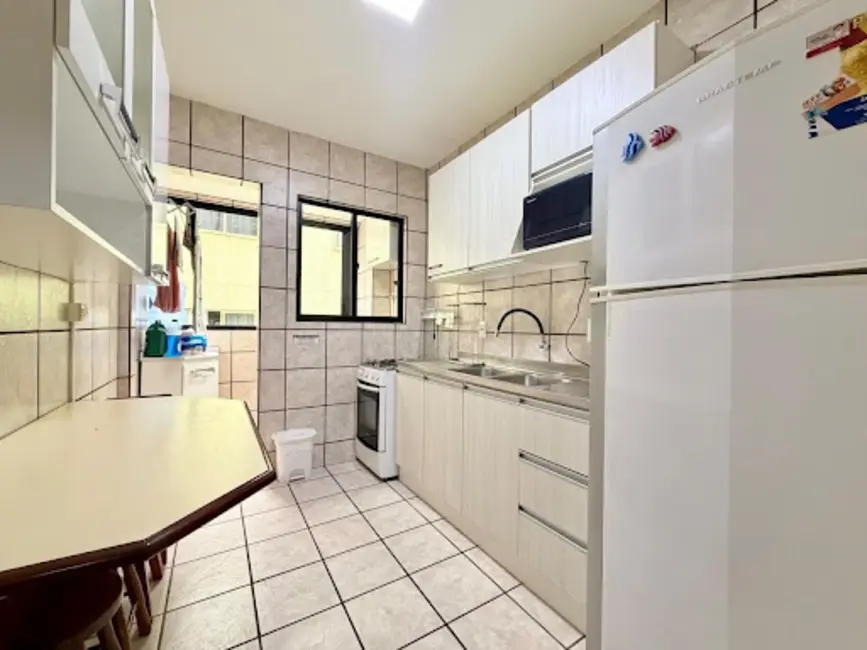 Foto 6 de Apartamento com 3 quartos à venda, 120m2 em Meia Praia, Itapema - SC