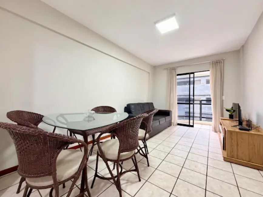 Foto 2 de Apartamento com 3 quartos à venda, 120m2 em Meia Praia, Itapema - SC