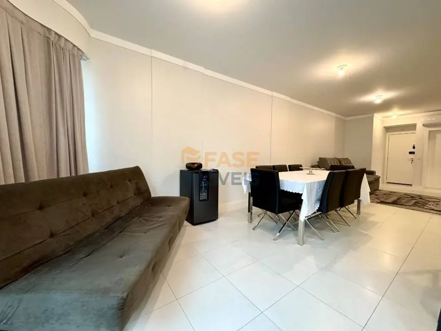 Foto 4 de Apartamento com 3 quartos à venda, 140m2 em Meia Praia, Itapema - SC