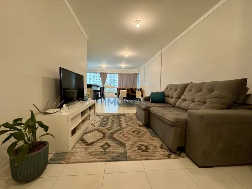 Foto 1 de Apartamento com 3 quartos à venda, 140m2 em Meia Praia, Itapema - SC