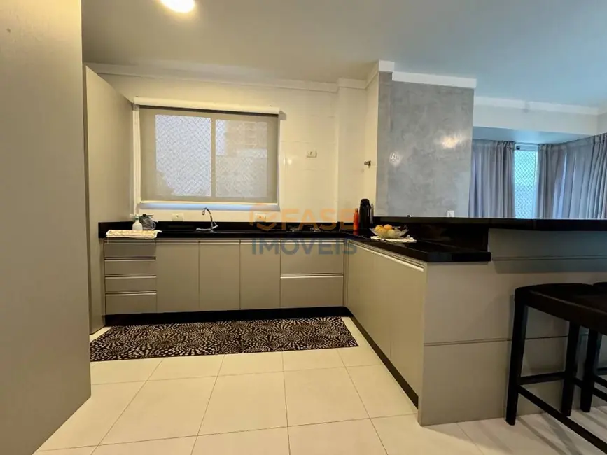 Foto 8 de Apartamento com 3 quartos à venda, 140m2 em Meia Praia, Itapema - SC