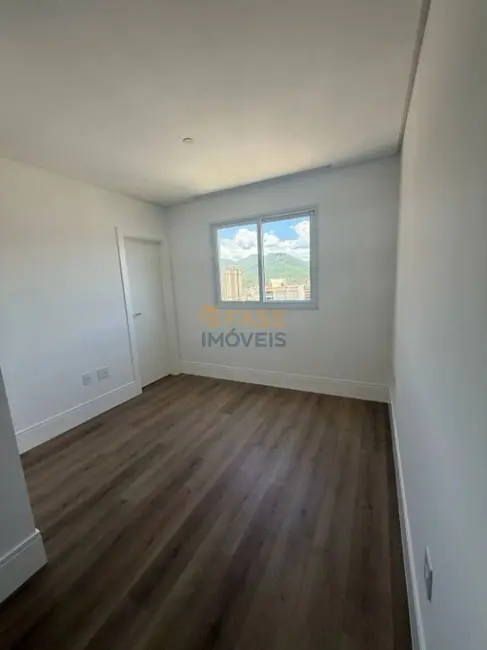 Apartamento com 4 quartos à venda, 161m2 em Centro, Itapema - SC - imagem 6 Foto 6 de Apartamento com 4 quartos à venda, 161m2 em Centro, Itapema - SC