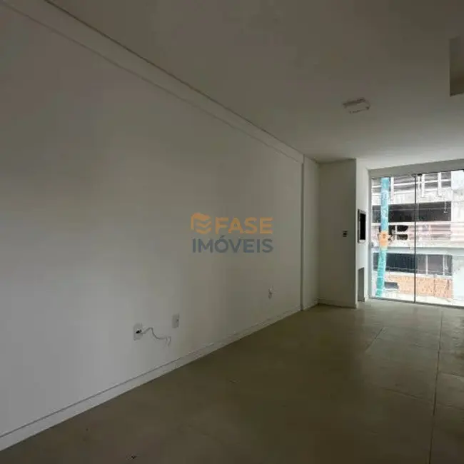 Foto 1 de Apartamento com 1 quarto à venda, 37m2 em Itapema - SC