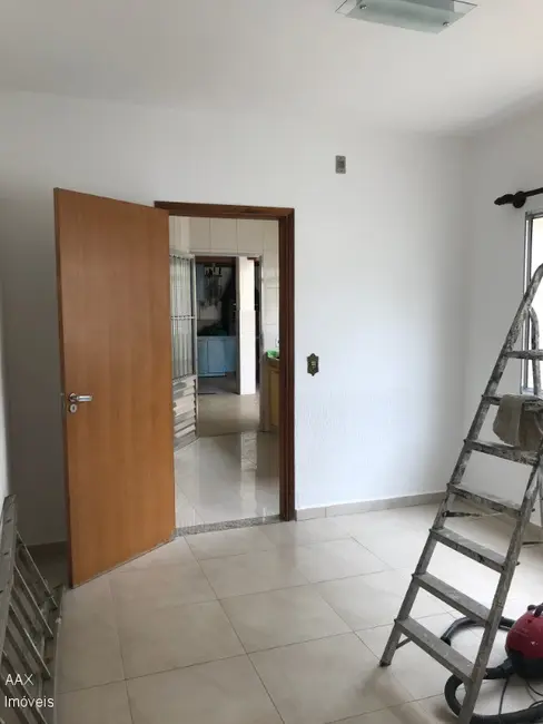 Casa com 3 quartos para alugar, 150m2 em Santo Amaro, São Paulo - SP - imagem 3 Foto 3 de Casa com 3 quartos para alugar, 150m2 em Santo Amaro, São Paulo - SP