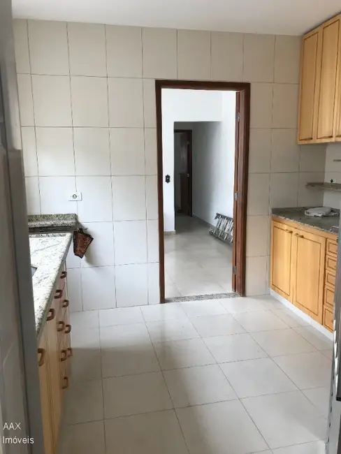 Casa com 3 quartos para alugar, 150m2 em Santo Amaro, São Paulo - SP - imagem 4 Foto 4 de Casa com 3 quartos para alugar, 150m2 em Santo Amaro, São Paulo - SP