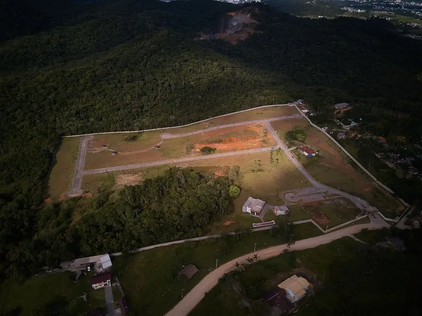 Foto 1 de Terreno / Lote à venda, 91250m2 em Camboriu - SC