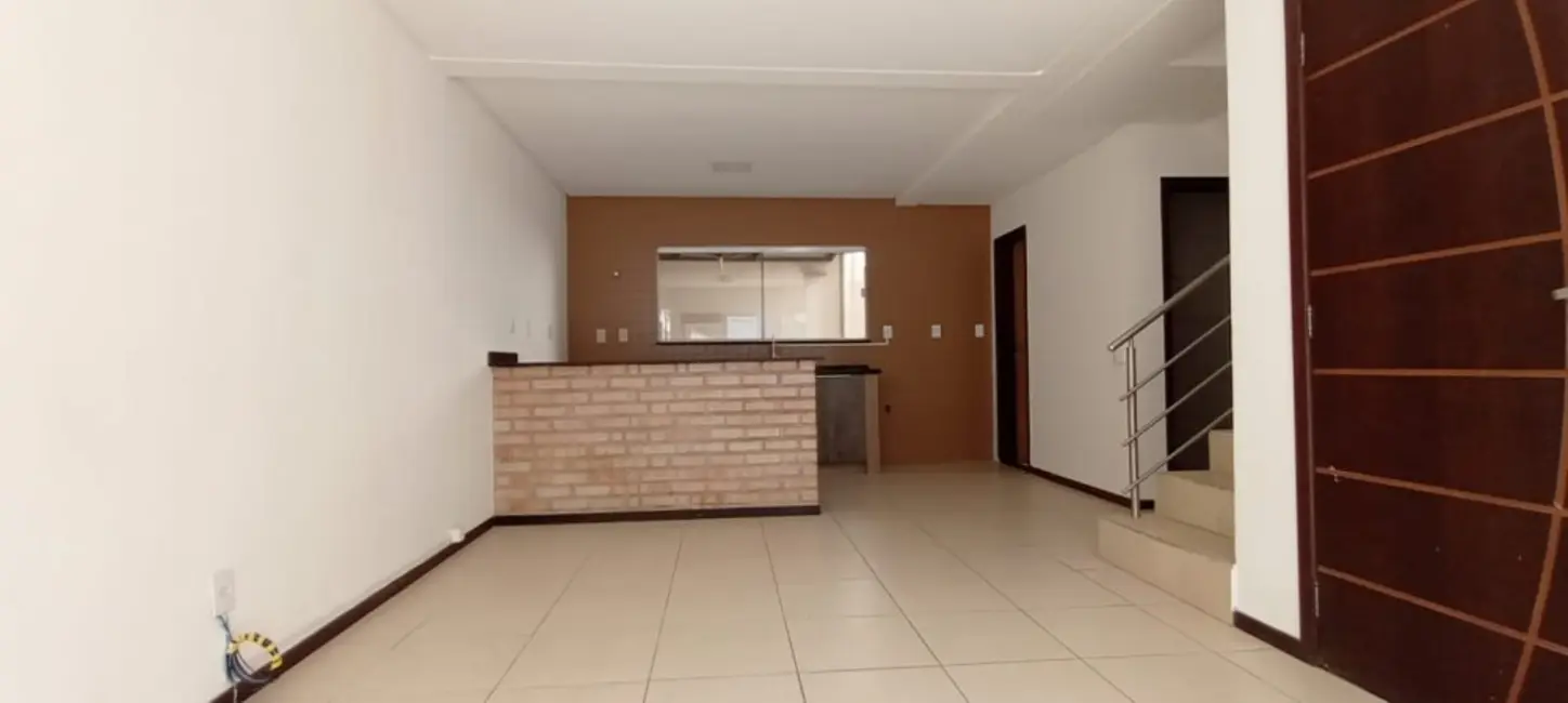 Foto 5 de Sobrado com 2 quartos à venda, 118m2 em Camboriu - SC
