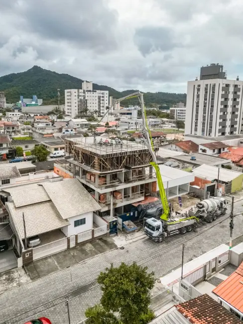 Foto 8 de Apartamento com 2 quartos à venda, 71m2 em Camboriu - SC