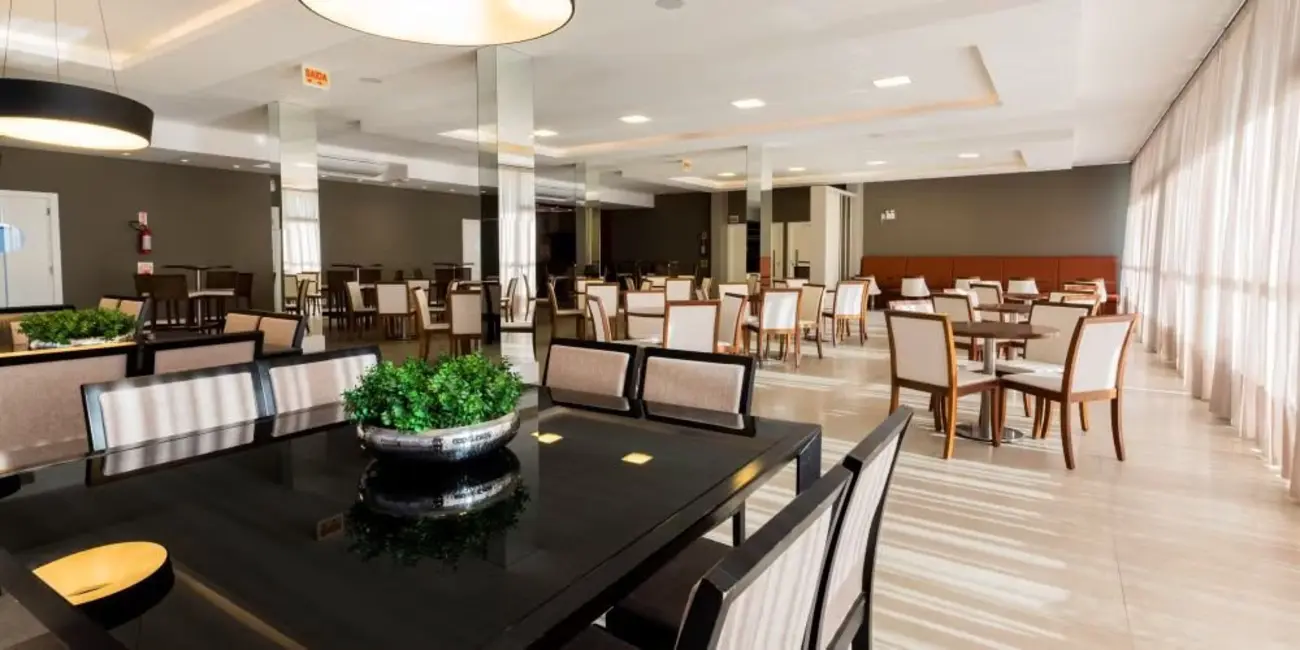 Foto 8 de Casa com 4 quartos à venda, 231m2 em Santa Regina, Camboriu - SC