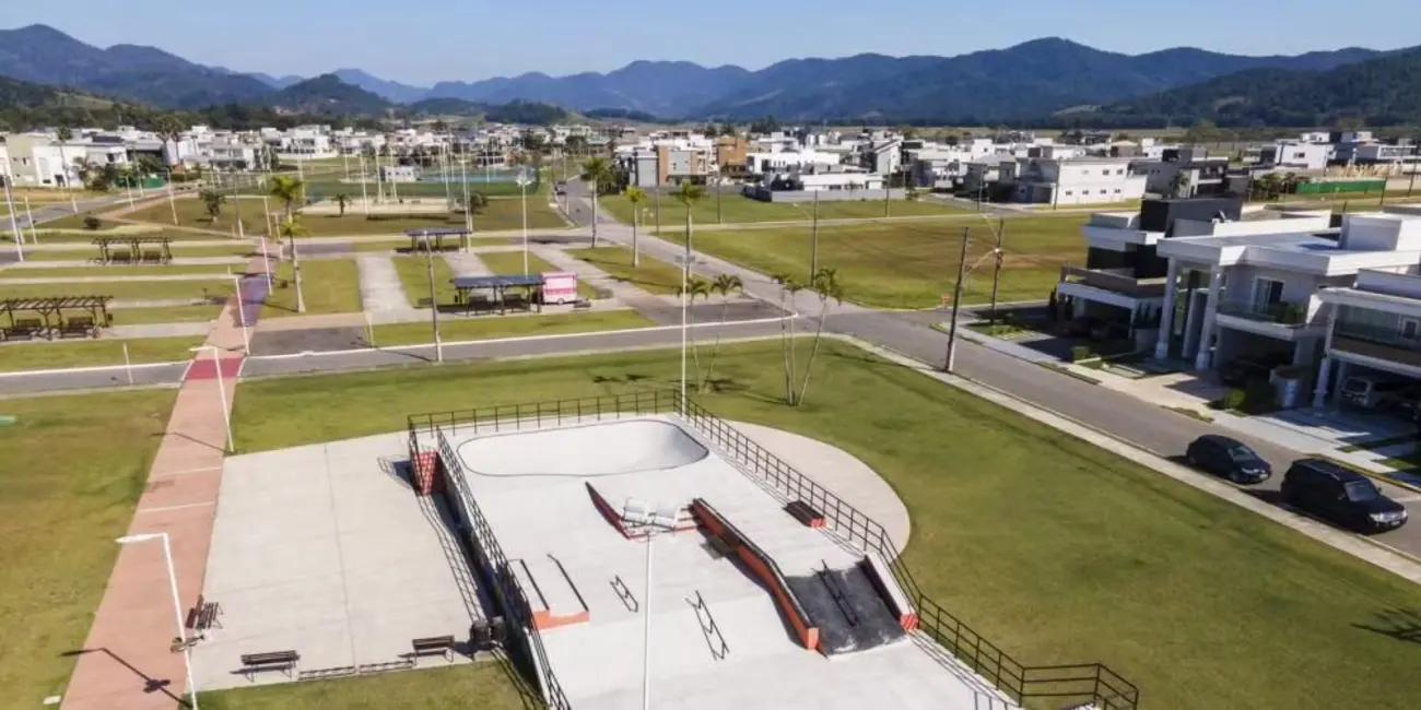 Foto 5 de Casa com 4 quartos à venda, 231m2 em Santa Regina, Camboriu - SC